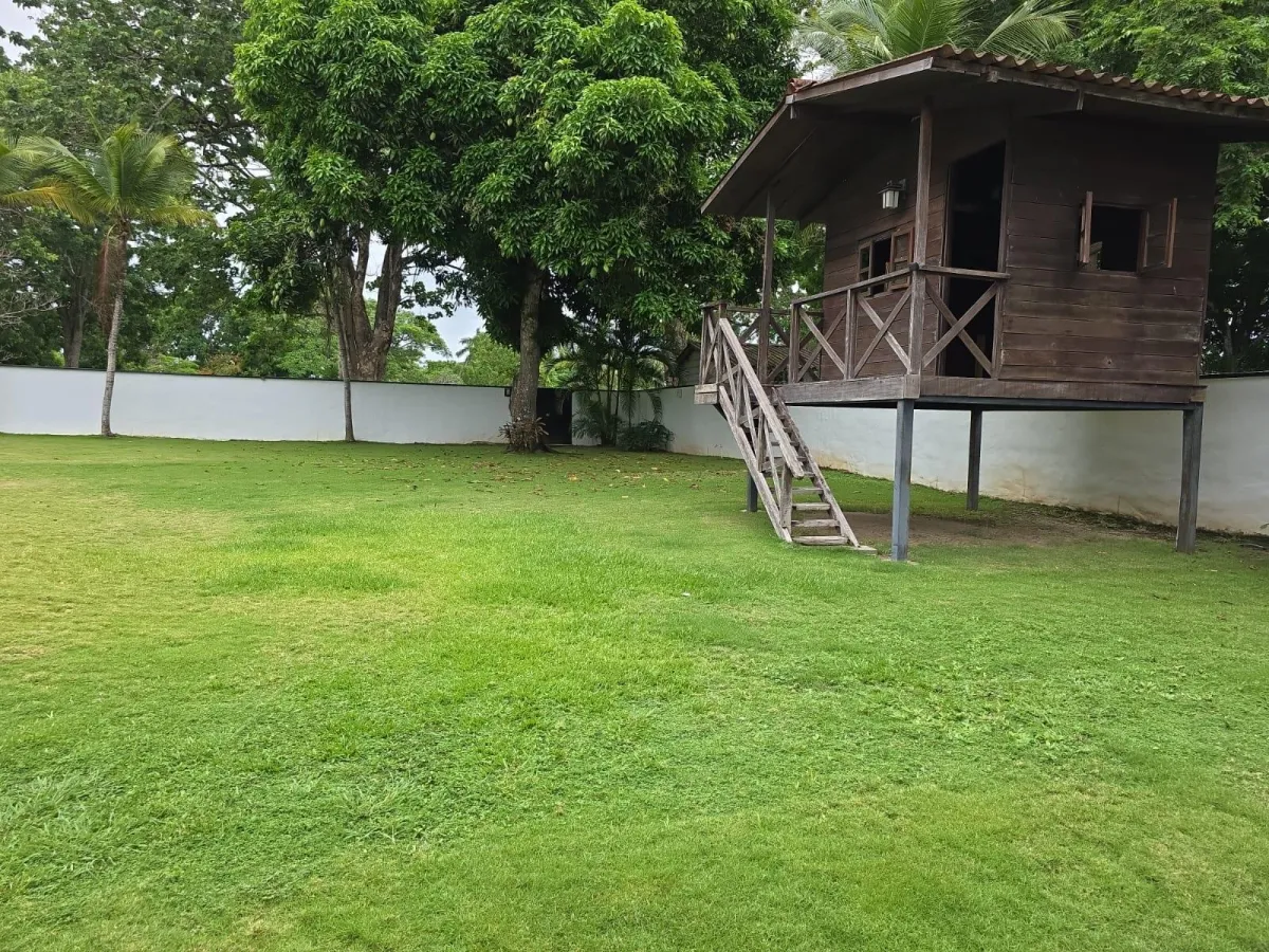 Lujosa residencia frente al campo de golf en Coronado.