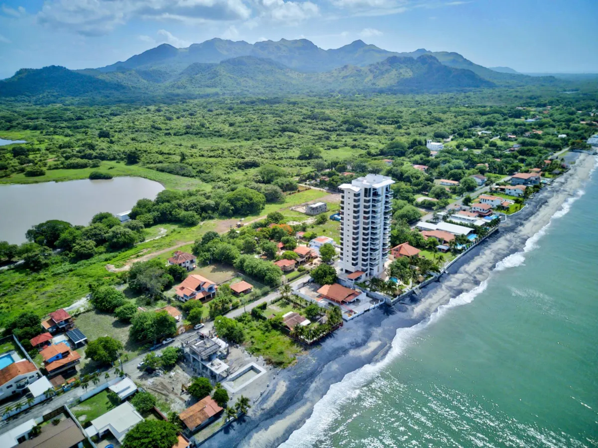 Villa junto a la playa en Playa Malibú