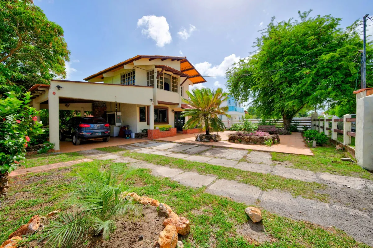 Villa junto a la playa en Playa Malibú