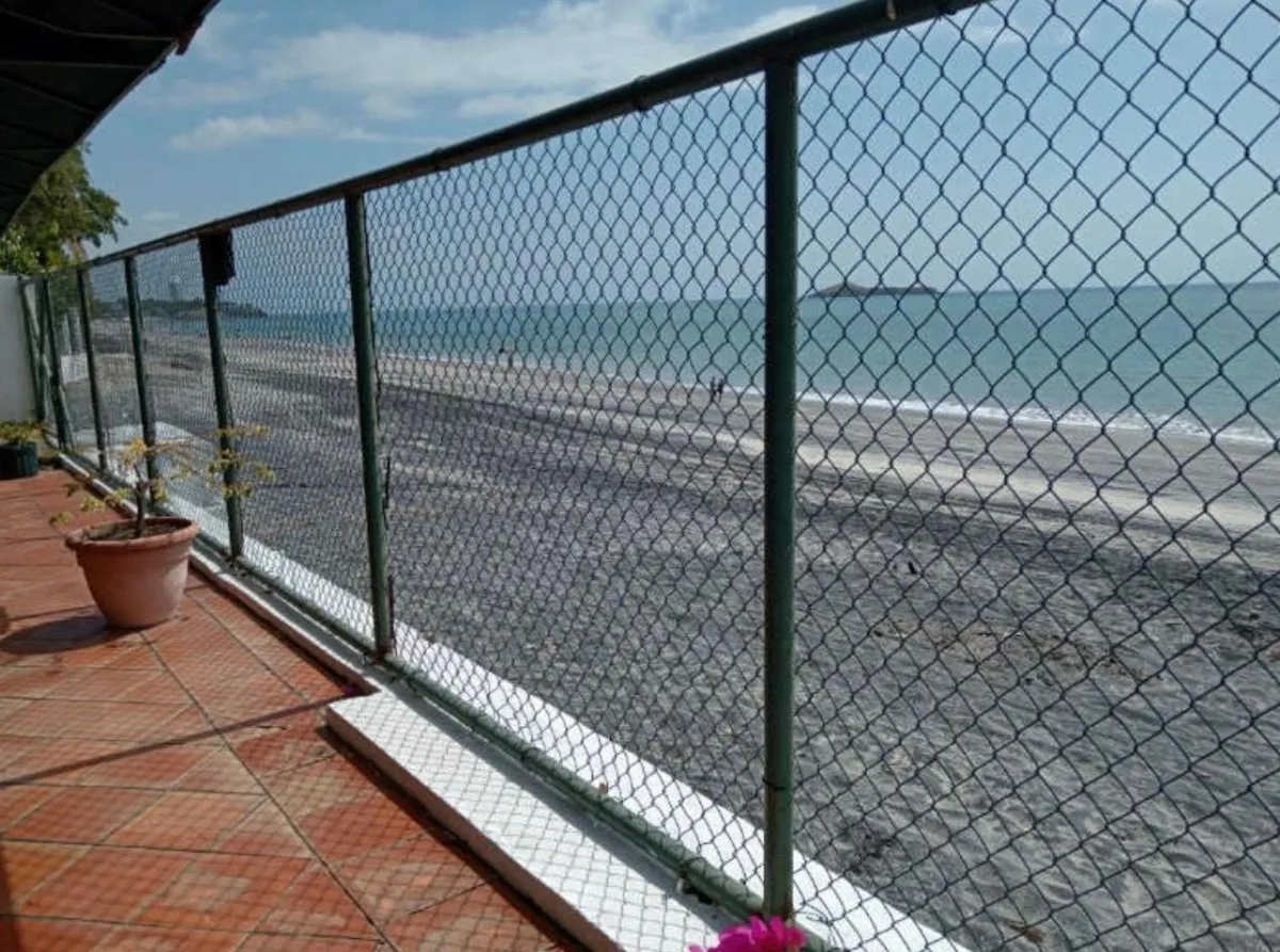 CASA FRENTE AL MAR PLAYA BLANCA FARALLON RIO HATO