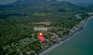 Oceanside lot for sale in Playa Malibu Gorgona Pan