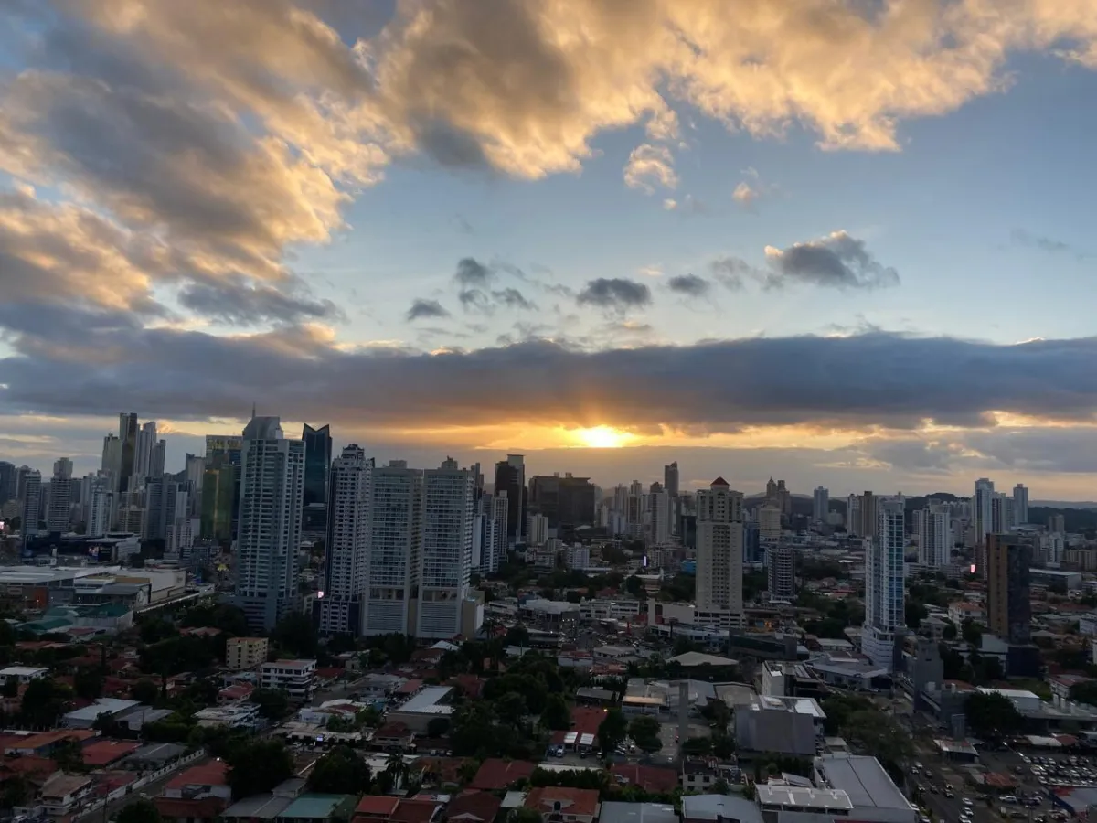 PH Premium Tower Jr PentHouse Venta 455,000.00 ó Alquiler 2,500.00