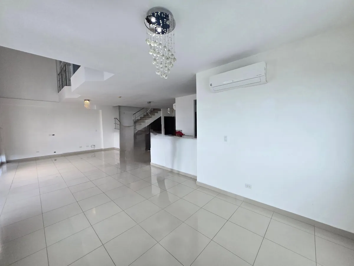 PH Premium Tower Jr PentHouse Venta 455,000.00 ó Alquiler 2,500.00