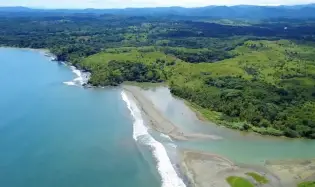 Venta de Terreno frente al Mar en Cuango, Colon