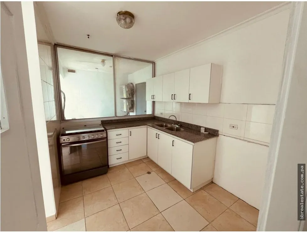Venta de Apartamento en PH The Seawaves Bella Vista
