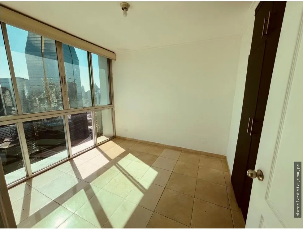 Venta de Apartamento en PH The Seawaves Bella Vista
