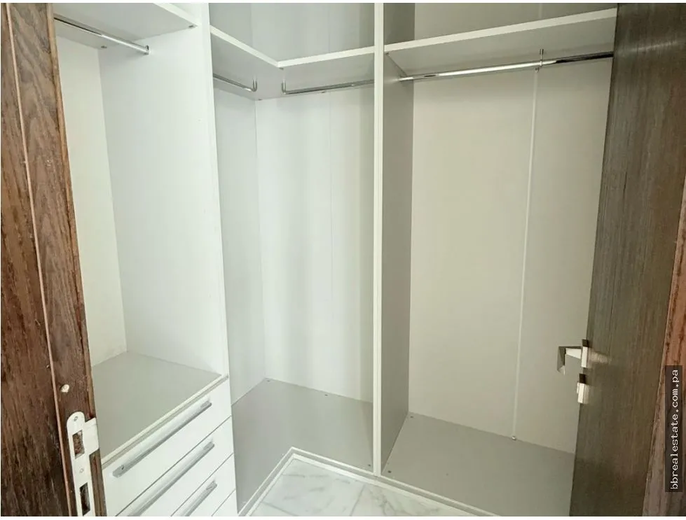 Apartment Rental in Punta Paitilla, Sea Point