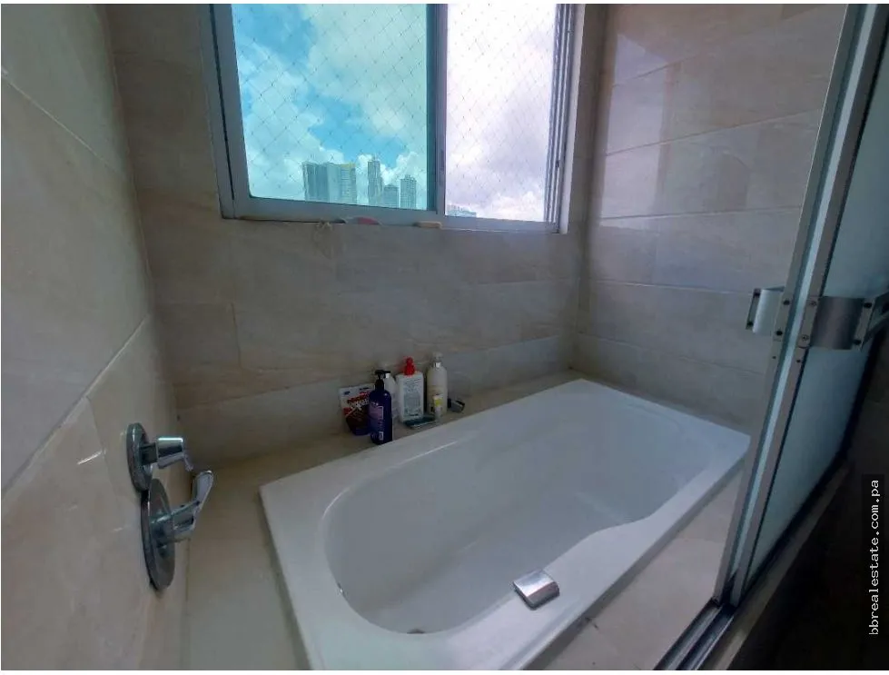 Venta de Apartamento en PH Leaf Tower, Betania