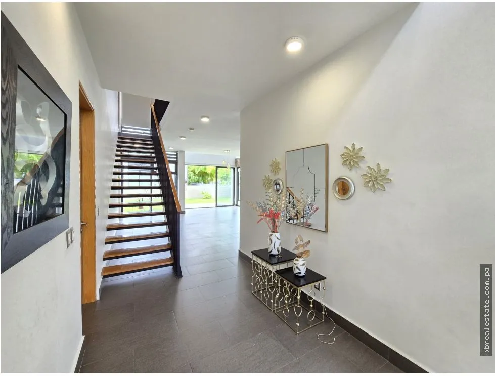 Venta de Casa en PH Barrioalto, Altos de Panamá