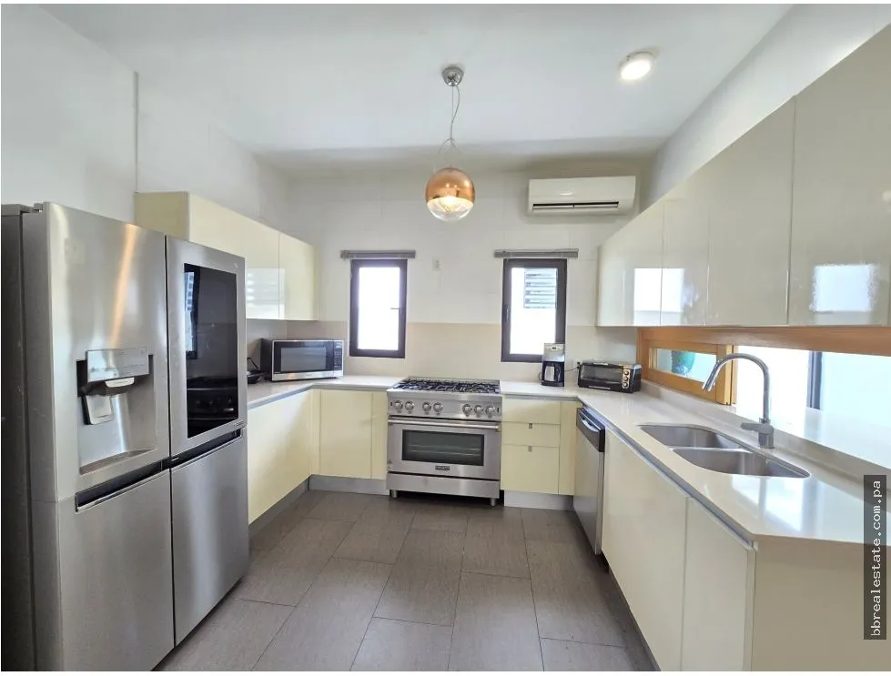 Venta de Casa en PH Barrioalto, Altos de Panamá