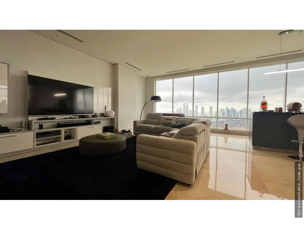 Penthouse Rental in Santa María