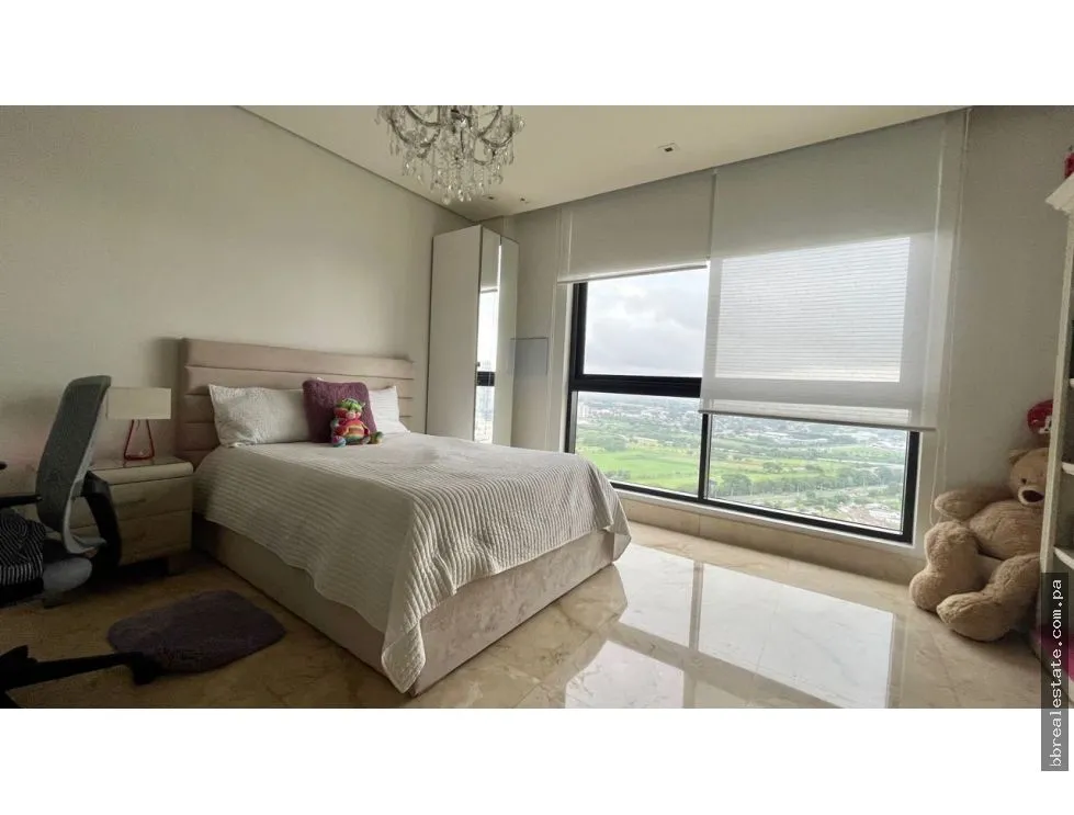 Penthouse Rental in Santa María