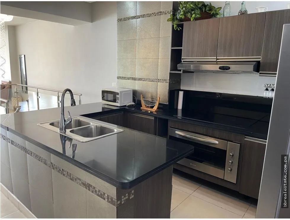 квартира в Balboa Avenue на продажу