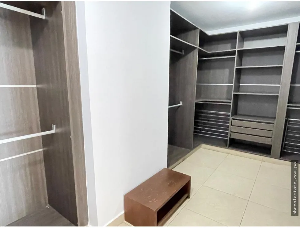 квартира в Balboa Avenue на продажу