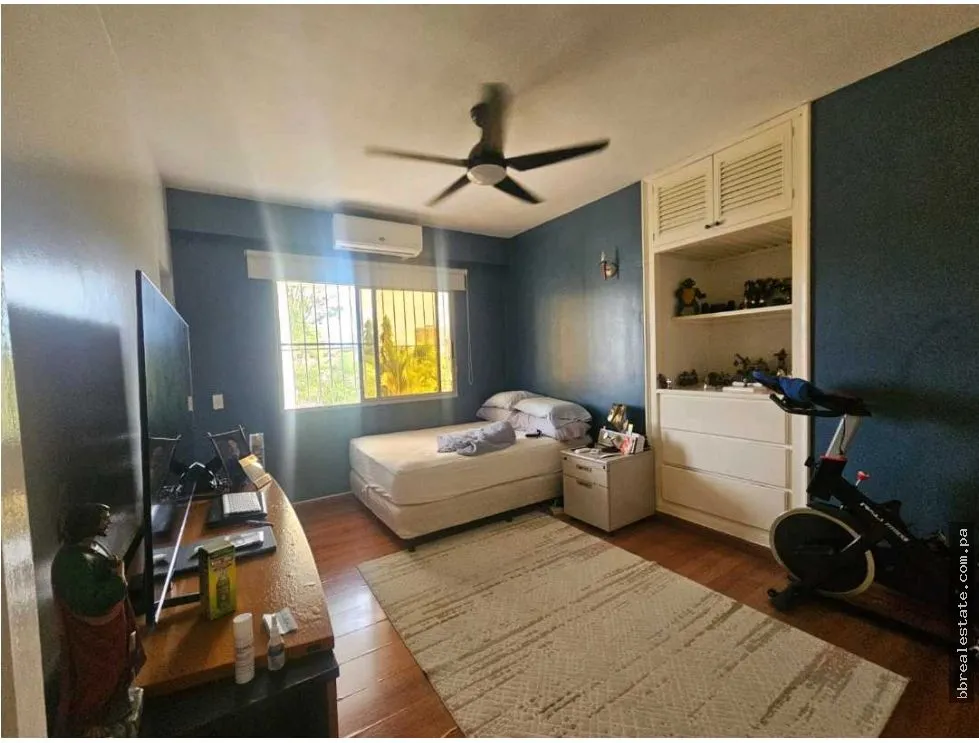 House for Sale in Curundu Heights