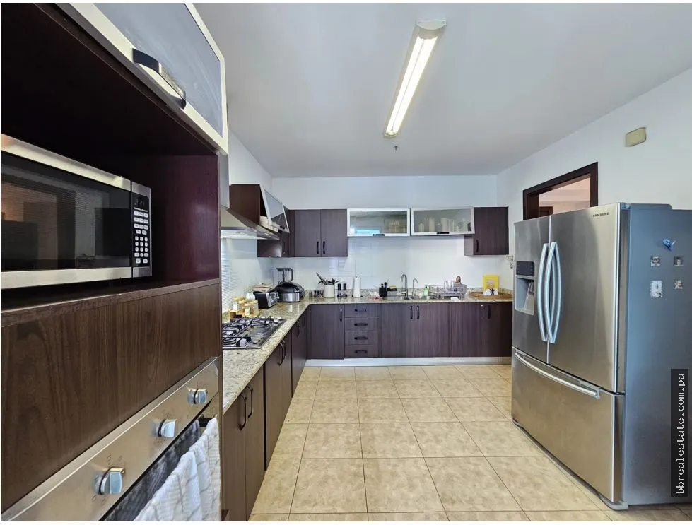 Sale of Apartment in Costa del Este, Ph Titanium