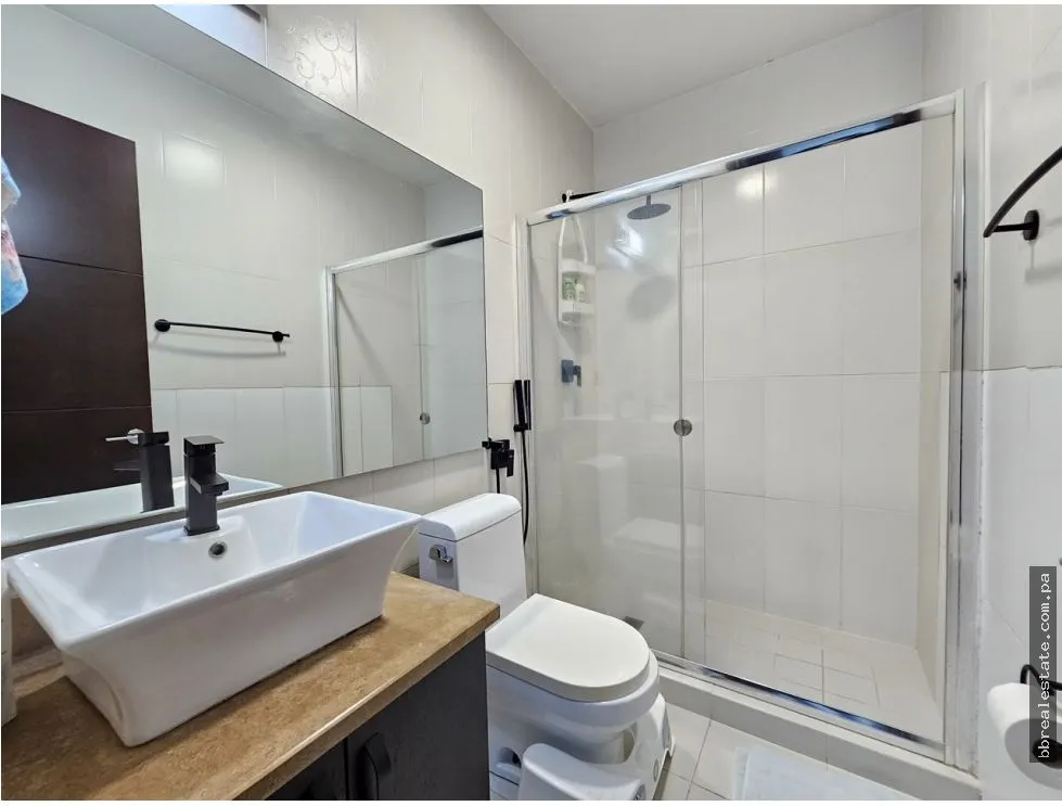 Sale of Apartment in Costa del Este, Ph Titanium