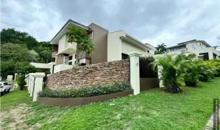 Maison unifamiliale à Clayton à louer