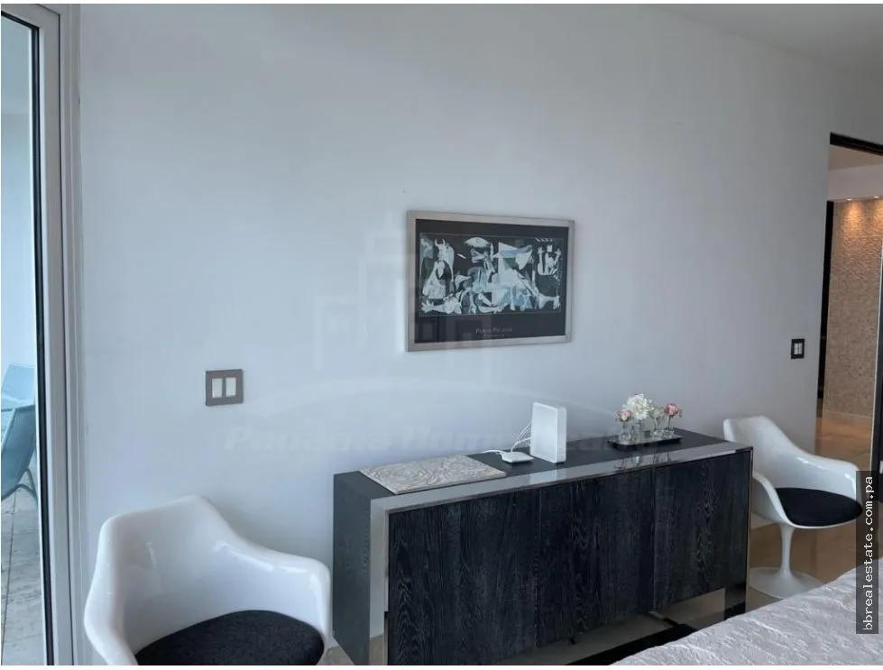 Apartment Rental on Avenida Balboa, Ph Sky