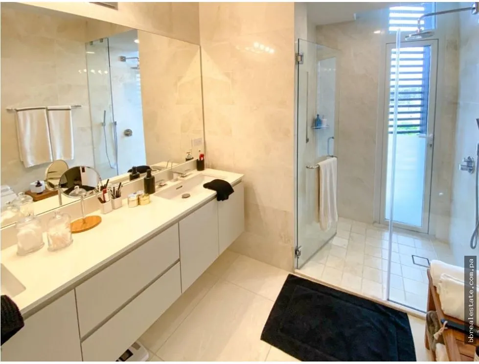 Apartment Rental in Ocean Reef