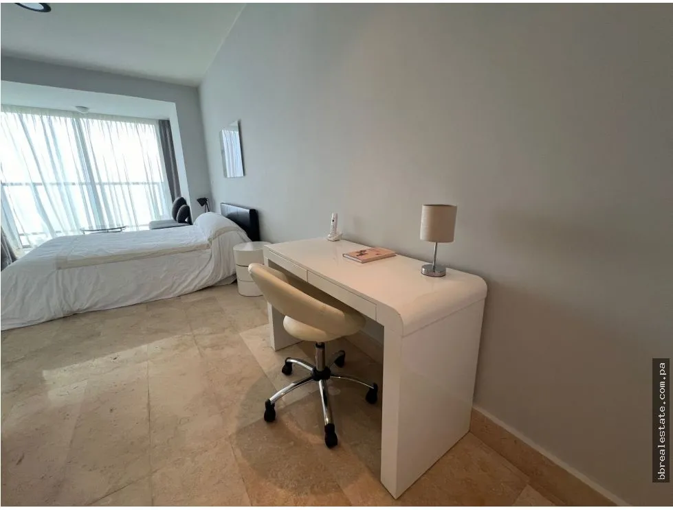Apartment for Rent on Avenida Balboa, Ph Yoo