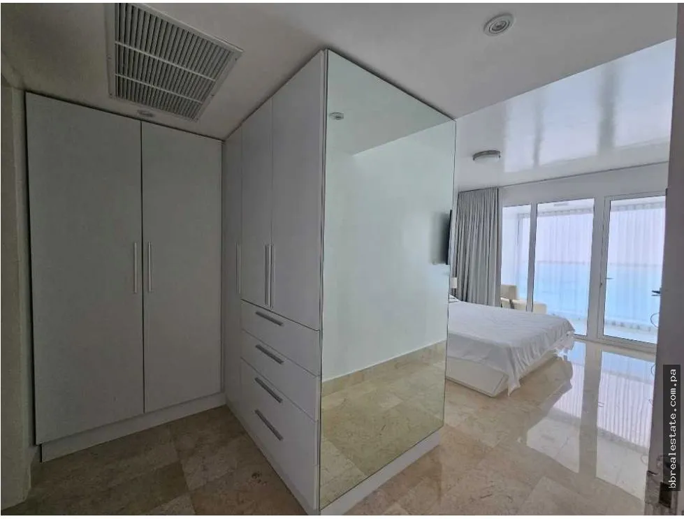 Furnished Apartment Rental Avenida Balboa, Ph Yoo
