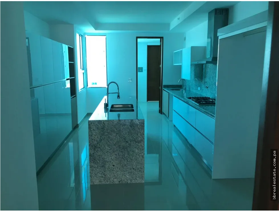 Se Alquila Apartamento en PH Aria, Costa Del Este