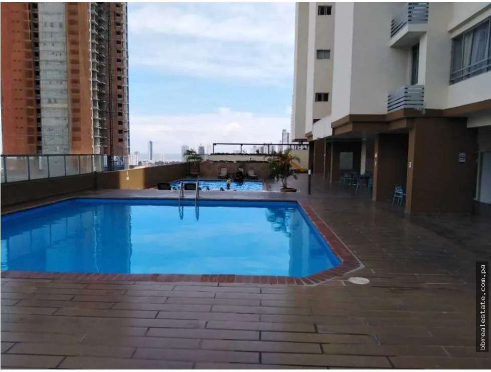 FOR RENT PH VICTORIA HILL 12 DE OCTUBRE