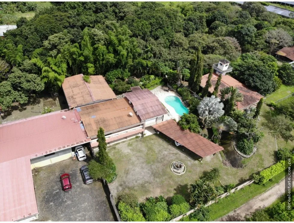 SE VENDE FINCA EN ANTON  CON AREA DE PRODUCCION Y CABALLERIZAS