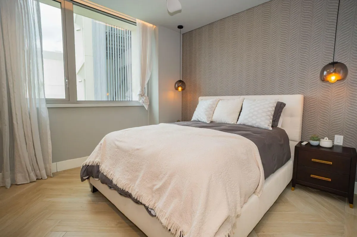 For Sale Exclusive Island Front 3BR apartment
