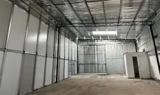 FOR RENT: COMMERCIAL WAREHOUSE IN INDUSTRIAL PARK 160M 1 BATHROOM