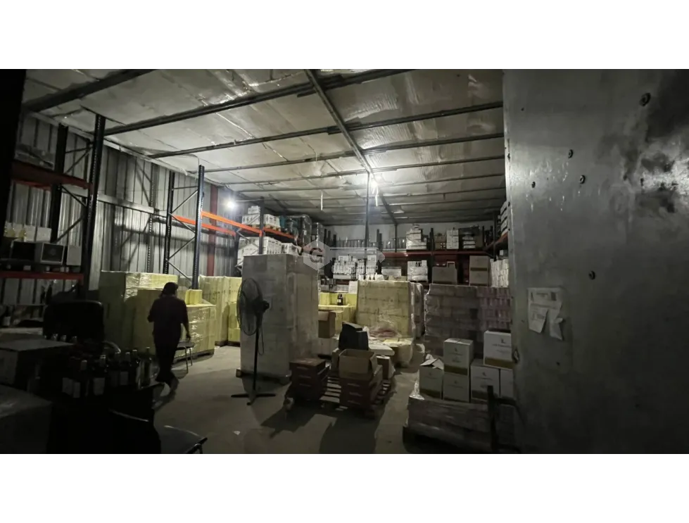 Commercial Warehouse for Rent in Industrial Park - 160M² with 1 Bathroom