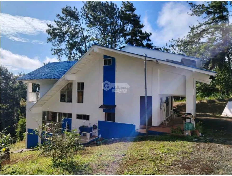 ALTOS DE CERRO AZUL / 3 BEDROOMS / 3 BATHROOMS / 2 STORIES