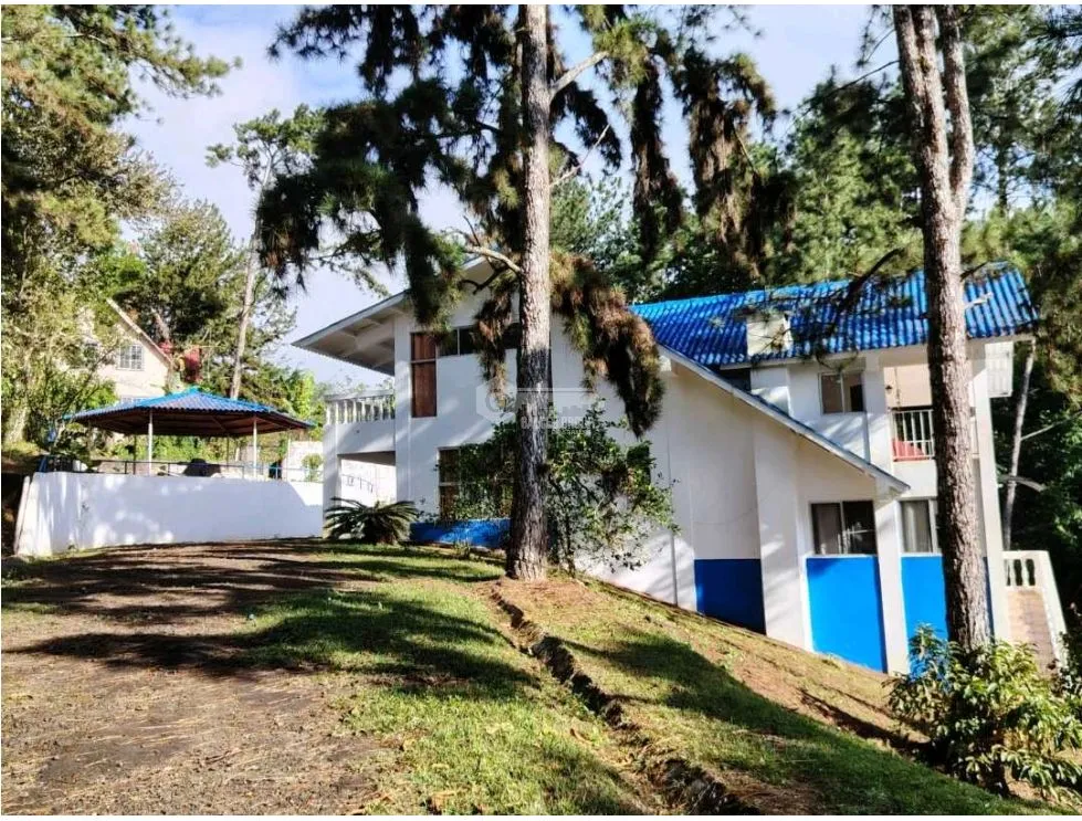 ALTOS DE CERRO AZUL / 3 BEDROOMS / 3 BATHROOMS / 2 STORIES