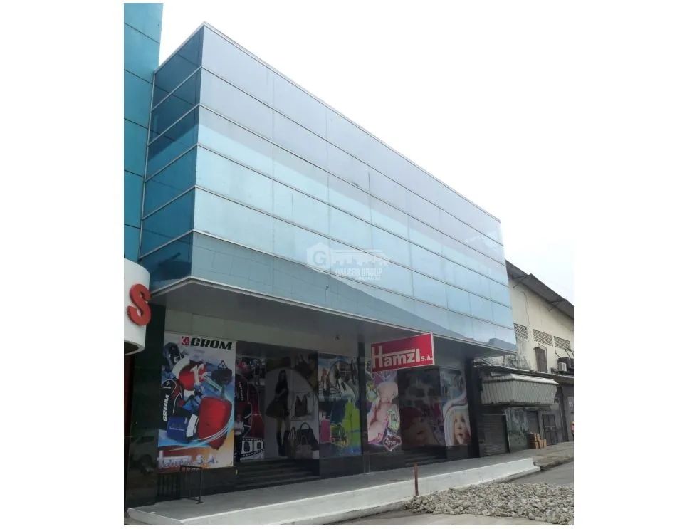 SE ALQUILA LOCAL COMERCIAL EN LA ZONA LIBRE  DE COLON DE 2 NIVELES