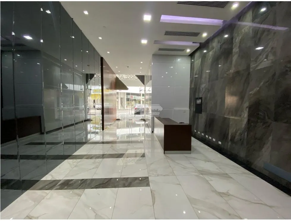 OFFICE / VIA BRASIL / CITY MALL / UPPER FLOOR / 942M