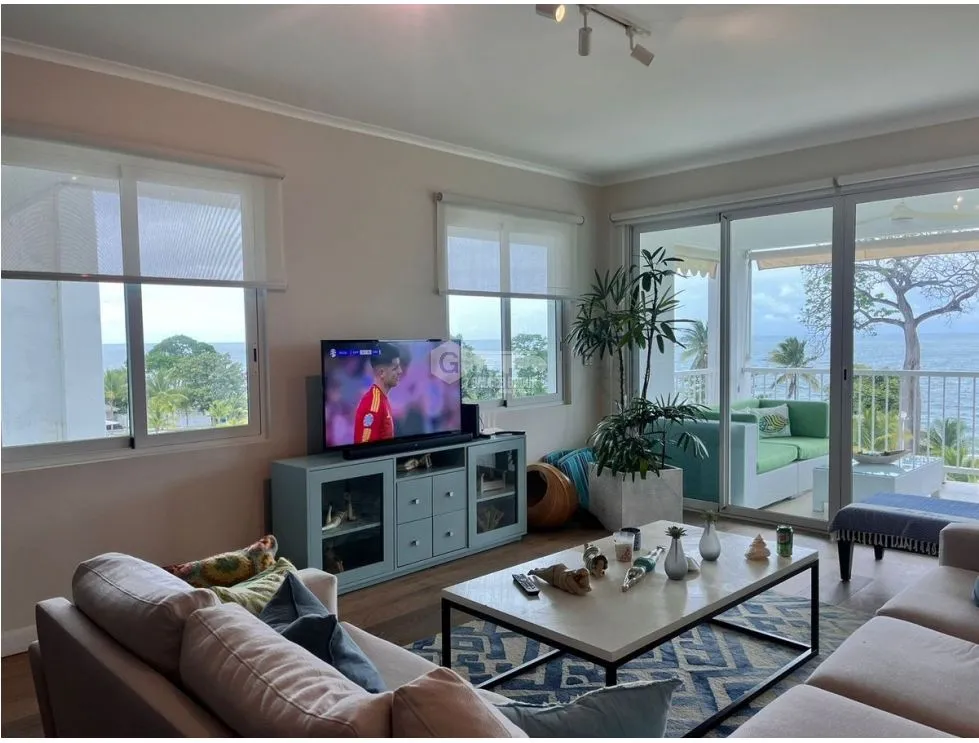COCLE / BIJAO BEACH / 210 M2 / FURNISHED / BALCONY / OCEANFRONT