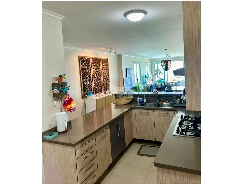 COCLE / BIJAO BEACH / 210 M2 / FURNISHED / BALCONY / OCEANFRONT