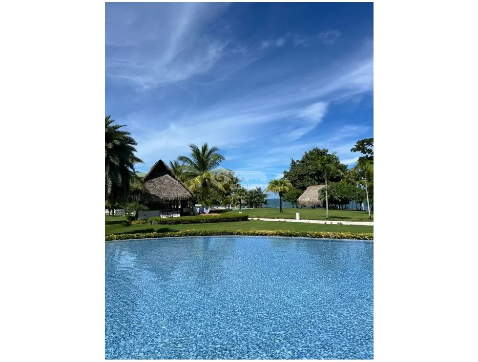 COCLE / BIJAO BEACH / 210 M2 / FURNISHED / BALCONY / OCEANFRONT