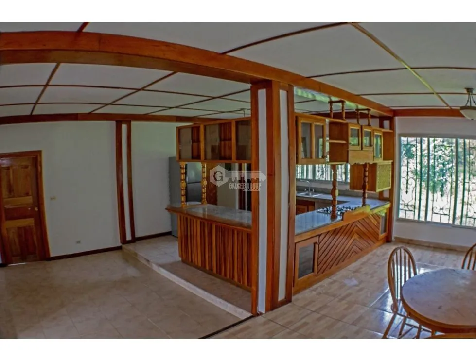 BOQUETE / ALTO BOQUETE / 1800M2 / 3 BEDROOMS / FULLY ENCLOSED