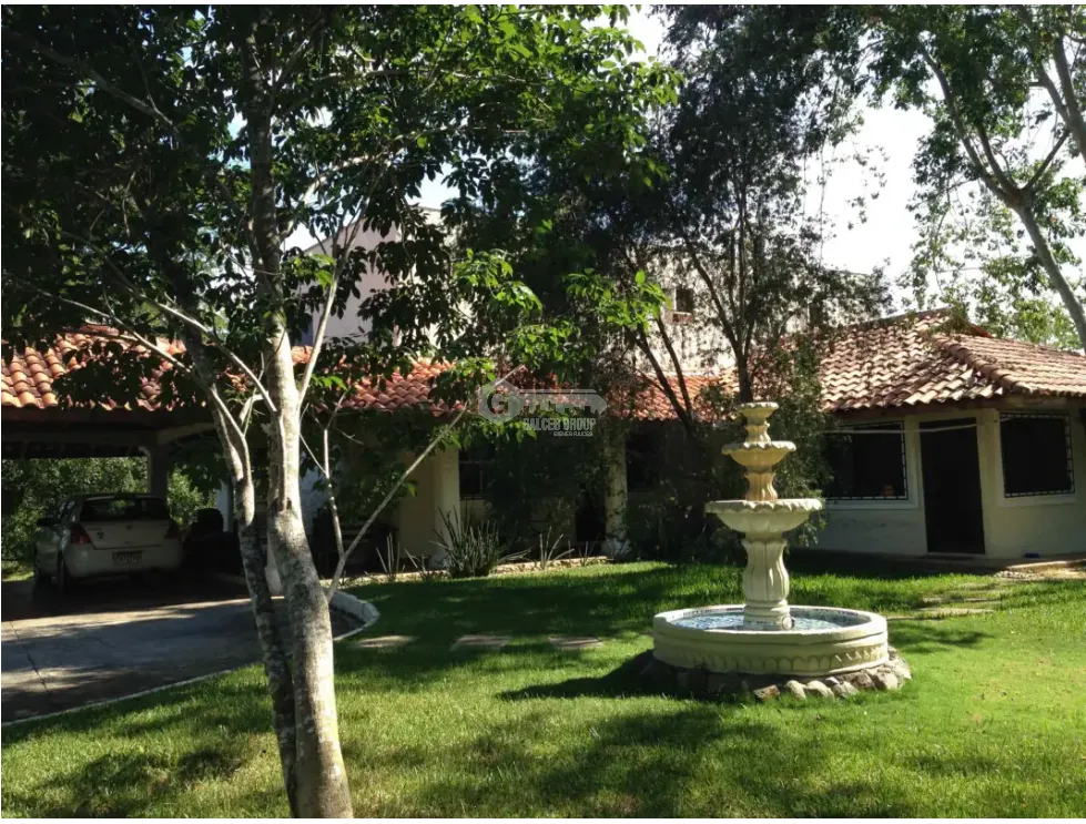 CHITRÉ / COUNTRY ESTATE / 4300 M2 / WITH GUEST HOUSE
