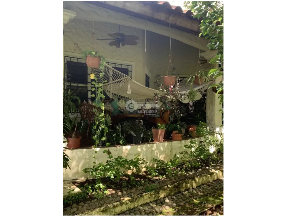 CHITRÉ / COUNTRY ESTATE / 4300 M2 / WITH GUEST HOUSE