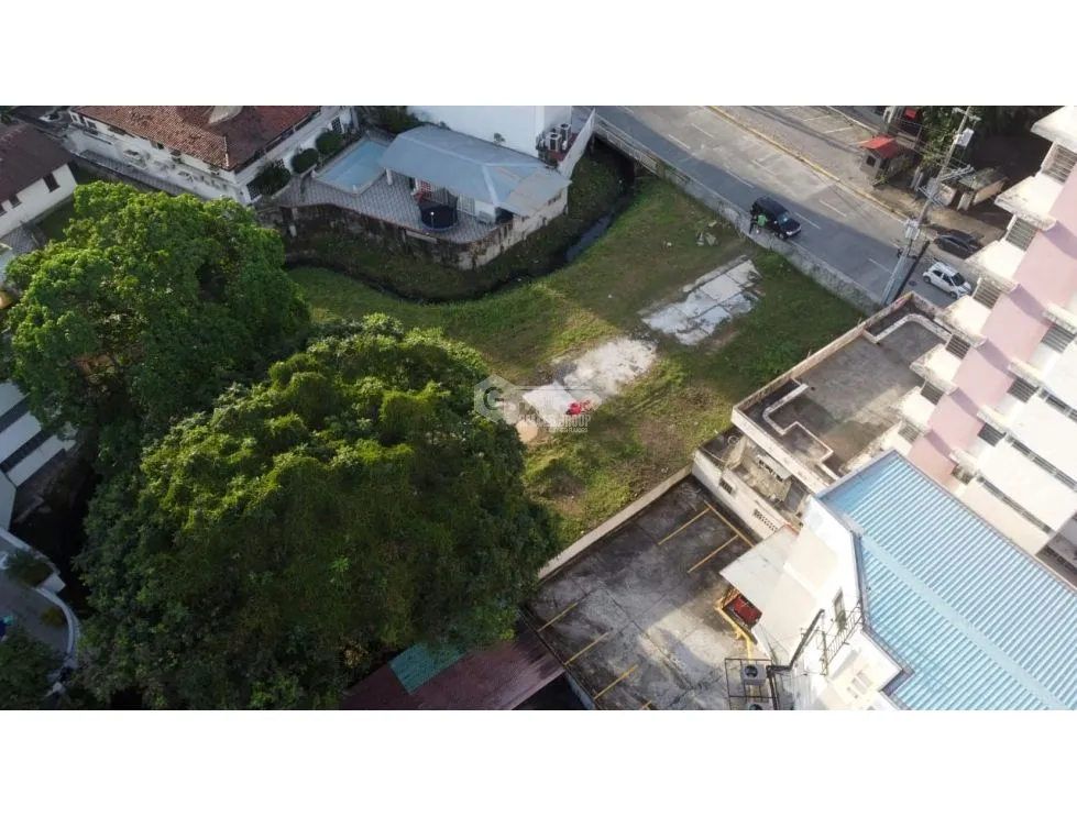 EL CANGREJO / DEVELOPMENT LAND RM3-C2 / 1500 M2