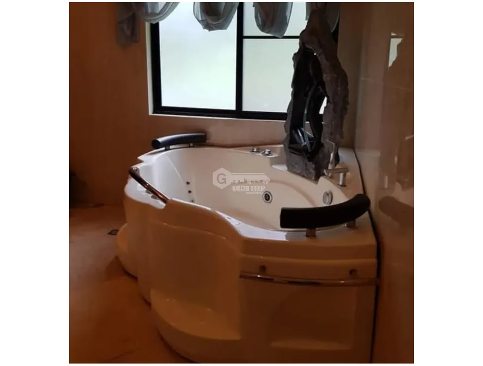 BOQUETE / VALLE ESCONDIDO / 3 BEDROOMS + INDEPENDENT APARTMENT