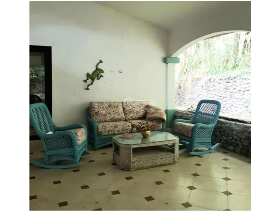 BOQUETE / VALLE ESCONDIDO / 3 BEDROOMS + INDEPENDENT APARTMENT