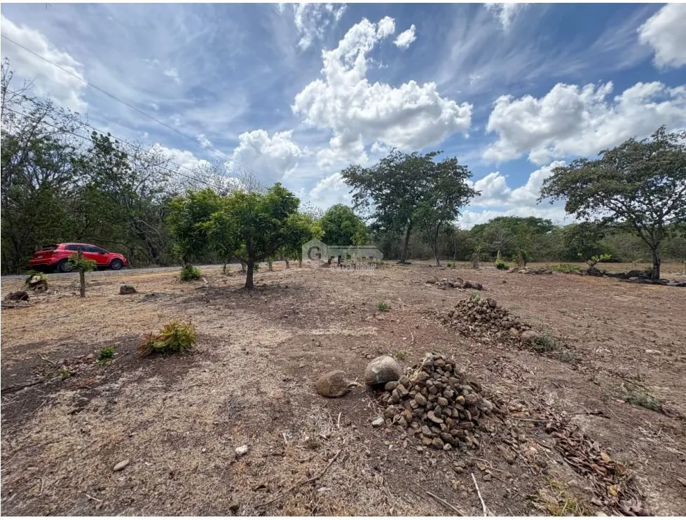 SAN JOSE / 1000M / FLAT LAND / ON THE ROAD / CLOSE TO BEACH / AG