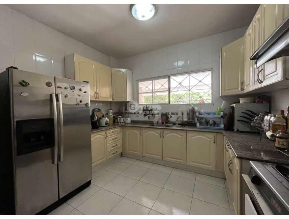 COLON / CRISTOBAL / CIUDAD DEL SOL / 450M / DUPLEX / 6 BEDROOMS