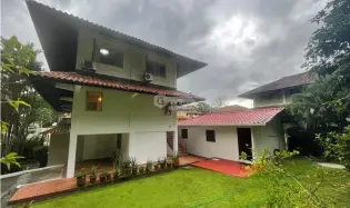 COLON / CRISTOBAL / ESPINAR / HOUSE + 2 APARTMENTS / 320 M