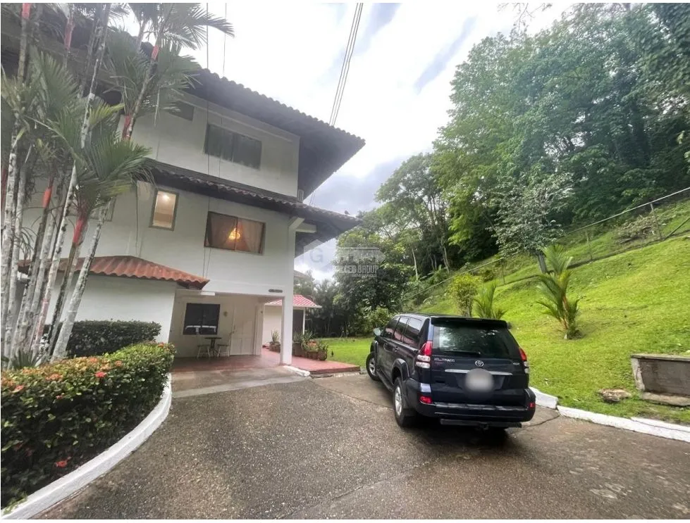 COLON / CRISTOBAL / ESPINAR / HOUSE + 2 APARTMENTS / 320 M