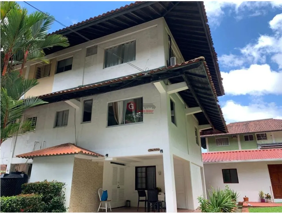 COLON / CRISTOBAL / ESPINAR / HOUSE + 2 APARTMENTS / 320 M